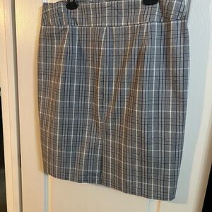 Classic Gray Plaid Skirt